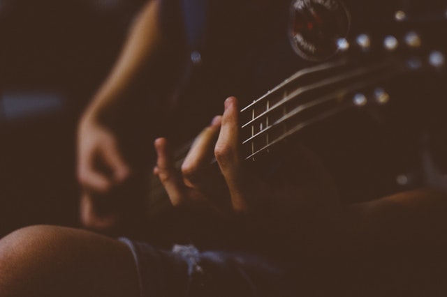 Nauka podstawowych akordów - poradnik dla gitarzysty